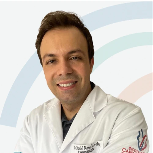 Dr. Daniel Rosa Moreira - Cardiologista - CRM 21357 - RQE 15205 - RQE 20610